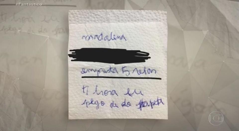 未接受正規教育的瑪達琳娜，努力在衛生紙上拼寫：「借我肥皂洗澡，你會得到祝福。瑪達琳娜」（翻攝自Fantastico影片）