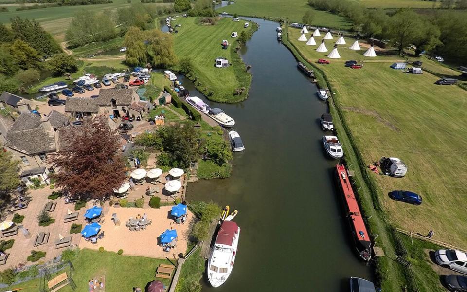 Ye Olde Swan, Oxfordshire