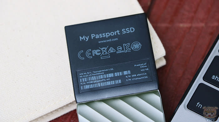 咻~咻~咻~極速傳輸 USB3.1 超快讀寫速度的 WD My Passport SSD 外接式固態硬碟