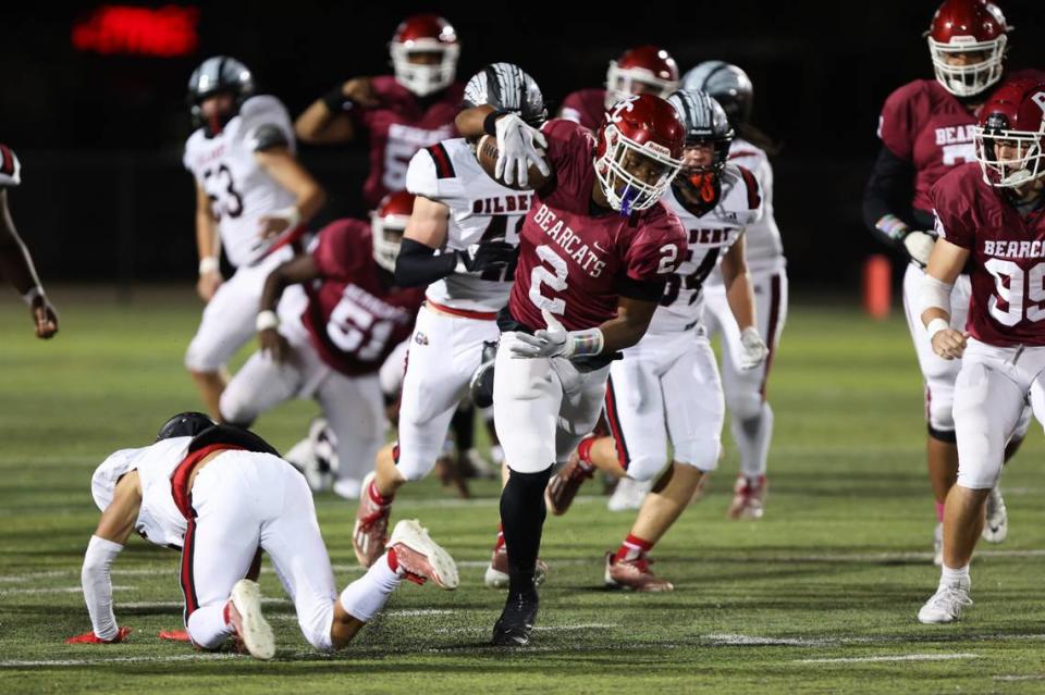 De’Shaun Washington (2) of Brookland-Cayce carries the ball after dodging a tackle during Brookland-Cayce’s game against Gilbert in Cayce on Friday, October 27, 2023.