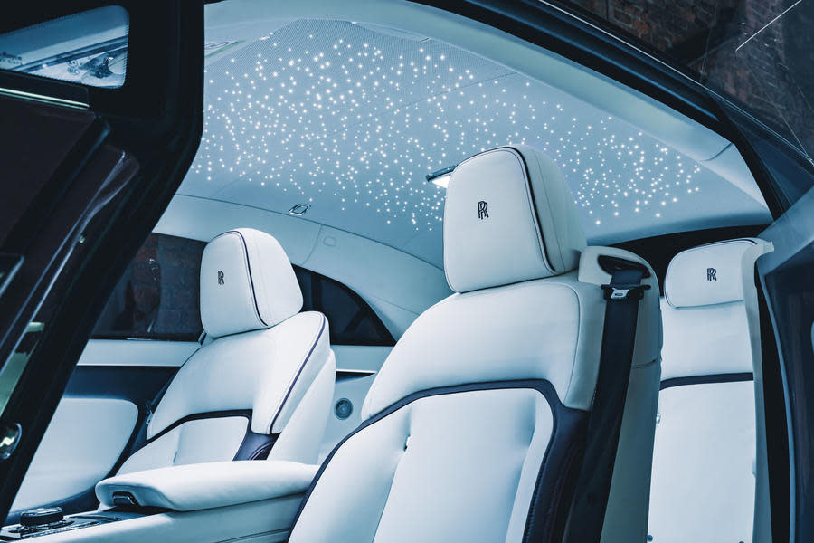 Rolls-Royce Spectre star headliner