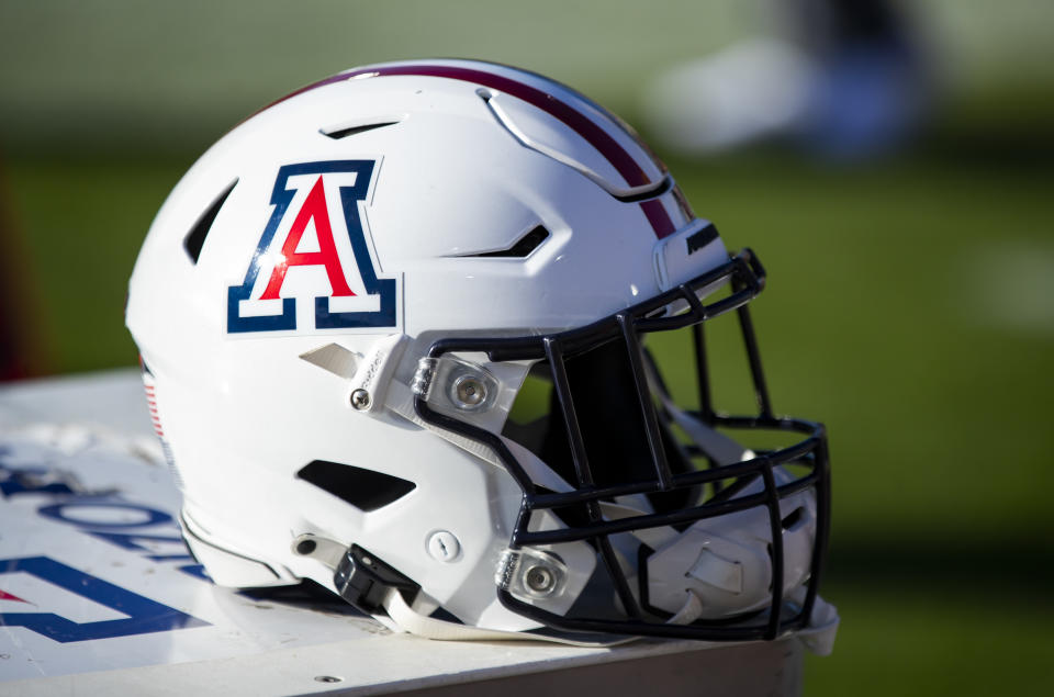 Nov 27, 2021; Tempe. Mandatory Credit: Mark J. Rebilas-USA TODAY Sports