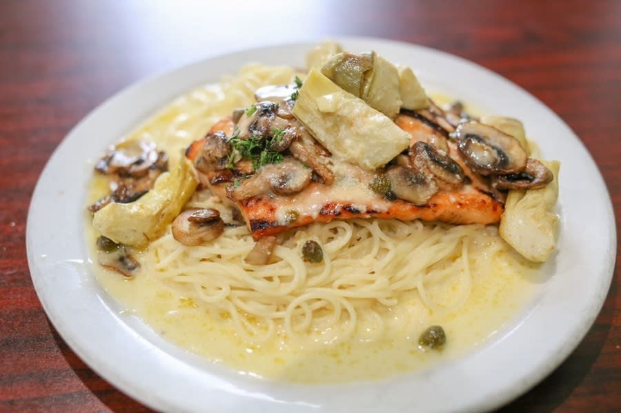 <p>Photo: Spaghetti Western Italian Cafe/<a href="https://www.yelp.com/biz_photos/spaghetti-western-italian-cafe-houston?select=tR6YlbwVQXm-_avyIrMpcg&utm_campaign=4edf6d7c-6590-4e6c-a43a-01b68a99bd01%2C9f61a860-42eb-4811-a353-32409c90fb7d&utm_medium=81024472-a80c-4266-a0e5-a3bf8775daa7" rel="nofollow noopener" target="_blank" data-ylk="slk:Yelp;elm:context_link;itc:0;sec:content-canvas" class="link ">Yelp</a></p>