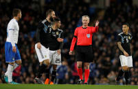 Soccer Football - International Friendly - Italy vs Argentina - Etihad Stadium, Manchester, Britain - March 23, 2018 Referee Martin Atkinson during the match REUTERS/Phil Noble