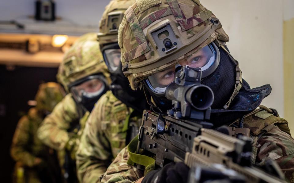 The Royal Scots Dragoon Guards are to set up 11 vaccination centres - Army