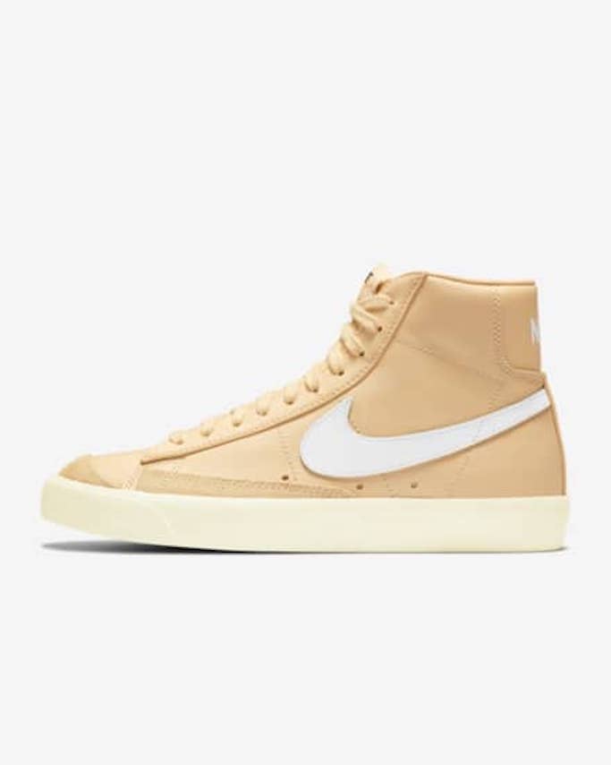 Nike-Blazer-Mid-77-Sneakers