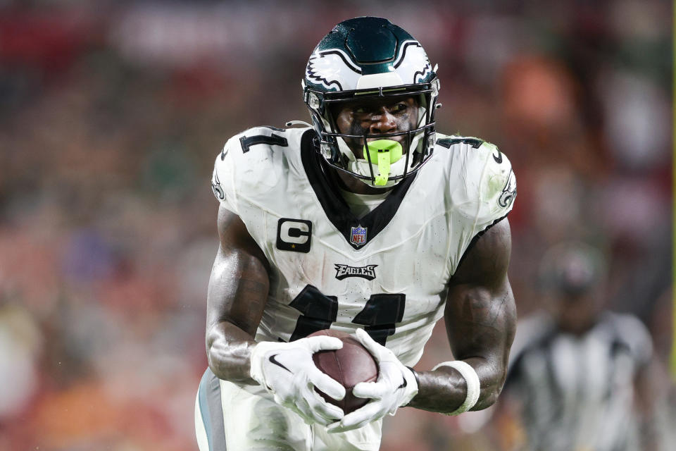 Sep 25, 2023; Tampa, Florida, USA; Philadelphia Eagles wide receiver <a class="link " href="https://sports.yahoo.com/nfl/players/31883" data-i13n="sec:content-canvas;subsec:anchor_text;elm:context_link" data-ylk="slk:A.J. Brown;sec:content-canvas;subsec:anchor_text;elm:context_link;itc:0">A.J. Brown</a> (11) runs with the ball against the <a class="link " href="https://sports.yahoo.com/nfl/teams/tampa-bay/" data-i13n="sec:content-canvas;subsec:anchor_text;elm:context_link" data-ylk="slk:Tampa Bay Buccaneers;sec:content-canvas;subsec:anchor_text;elm:context_link;itc:0">Tampa Bay Buccaneers</a> in the third quarter at Raymond James Stadium. Mandatory Credit: Nathan Ray Seebeck-USA TODAY Sports