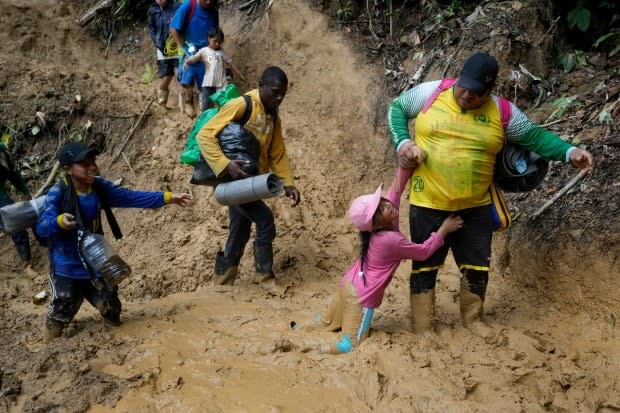 Fernando Vergara/Associated Press