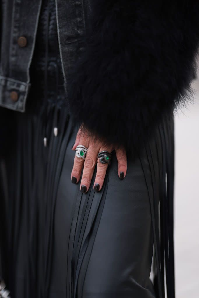 7) Moody Mani