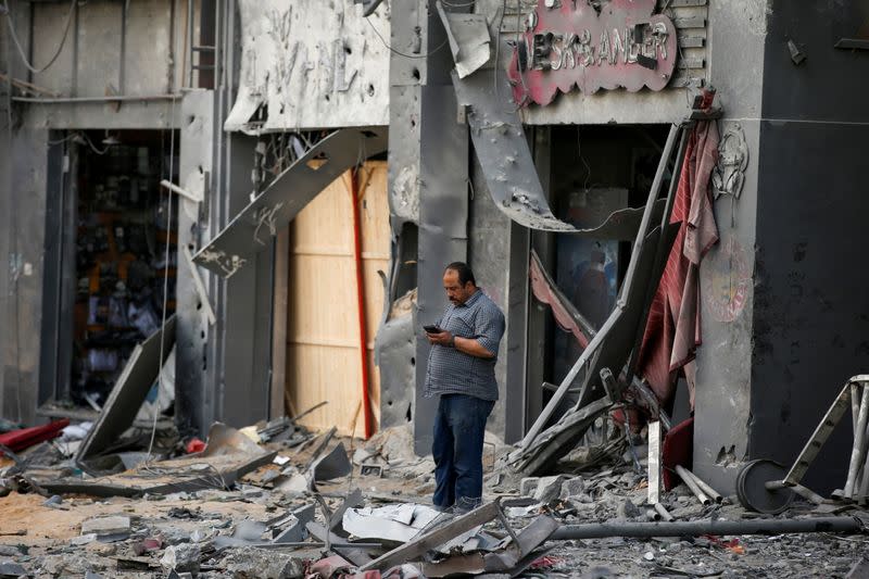 Israeli-Palestinian violence flares up