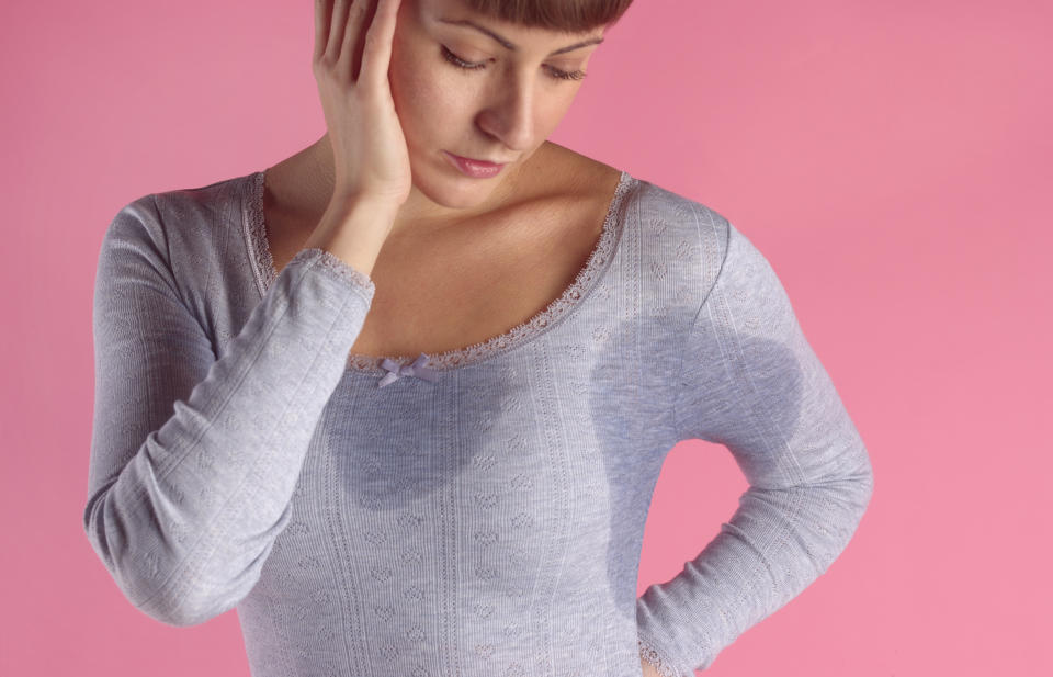 La sudoración excesiva se llama hiperhidrosis y afecta a más gente de la que pensamos. Getty Images.