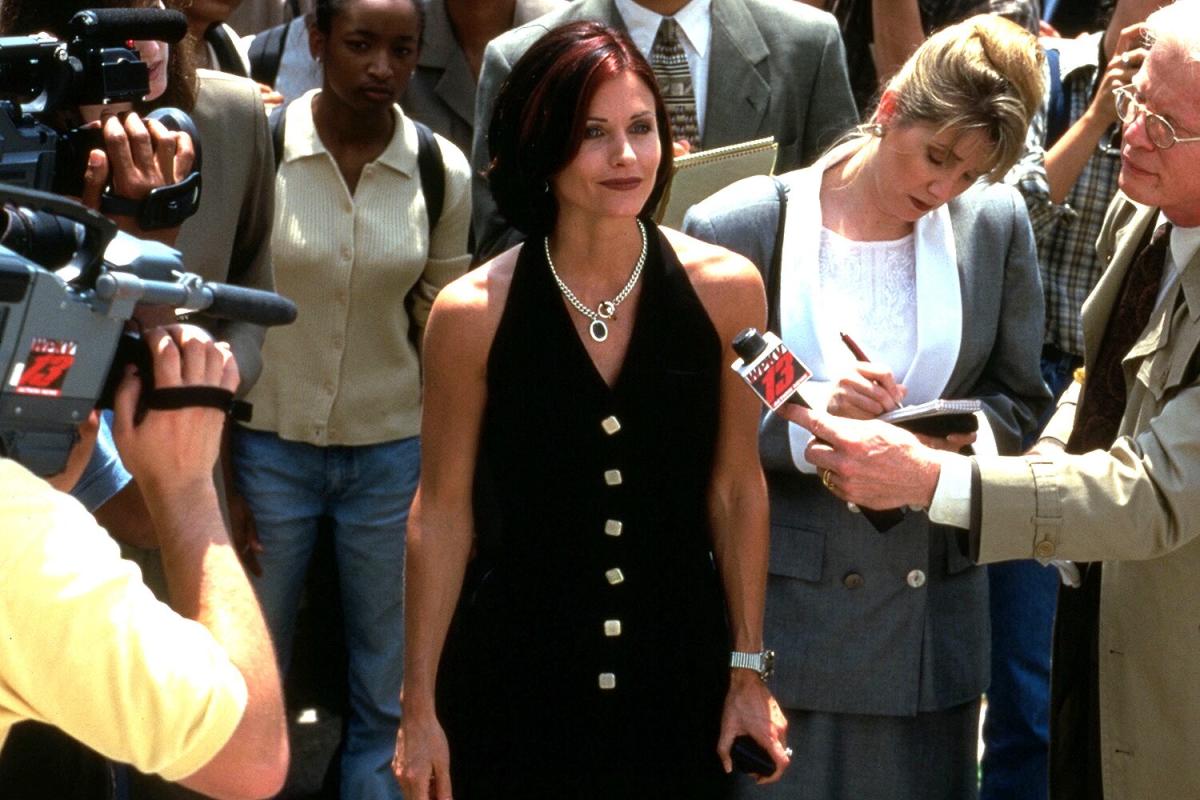 Courteney Cox Says Scream 6 Script Is 'Really Good,' Teases Her Return