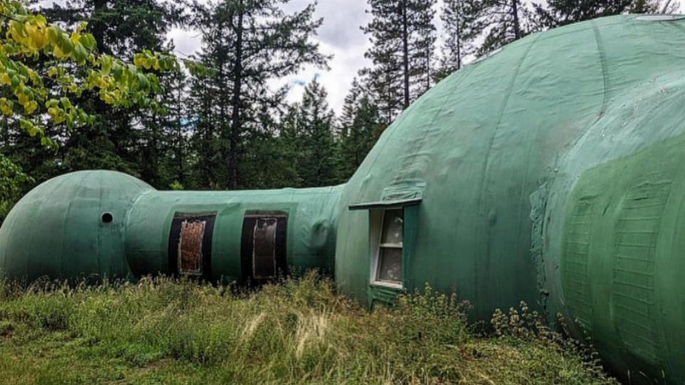 This triple-dome domicile in Clark Ford, Ida., sold last year for $261,200. / Credit: Zillow