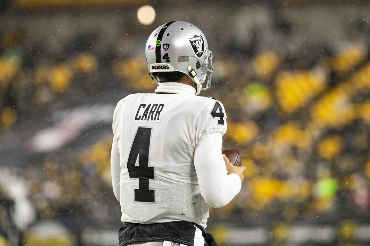 NFL Odds, Lines Week 17: Derek Carr Benched