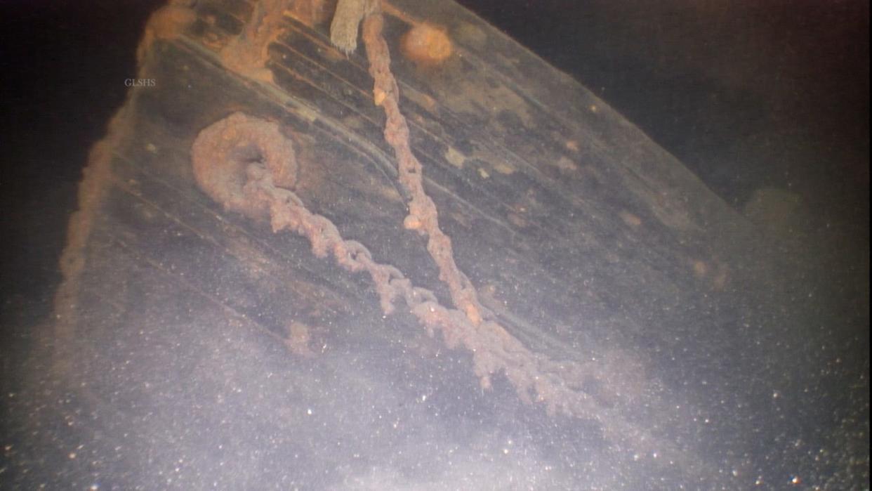 The port bow and anchor chain on the wreck of the 144-foot Barquentine Nucleus is shown.