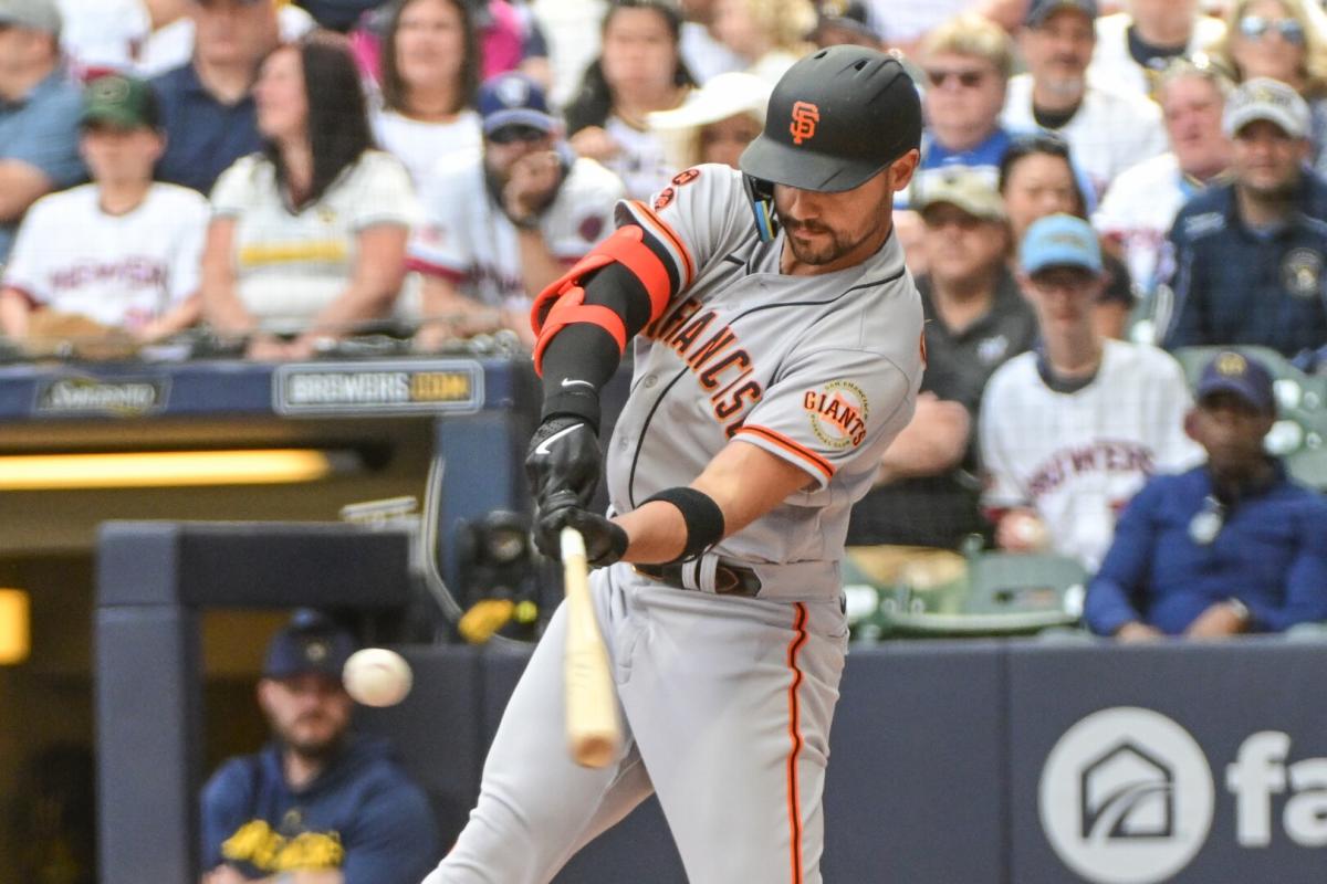 SF Giants: Conforto exits game vs. Blue Jays with apparent leg injury