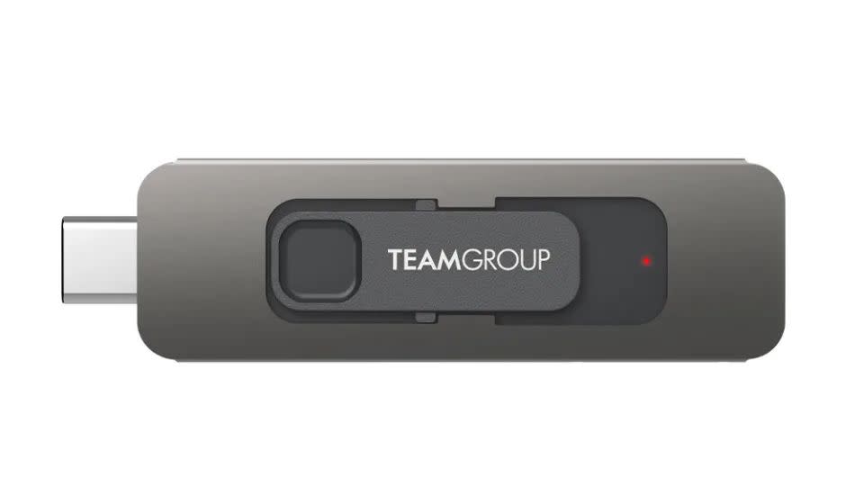  2TB Flash Drive from Teamgroup 