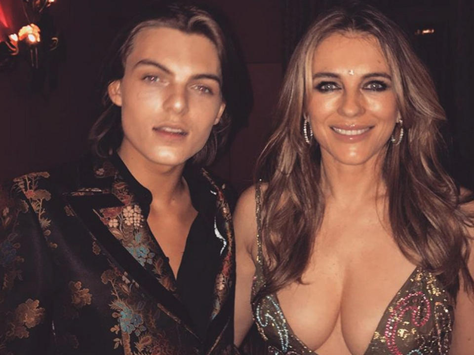 Via Instagram gratuliert Liz Hurley ihrem Sohn zum 16. Geburtstag. (Bild-Copyright: elizabethhurley1/Instagram)