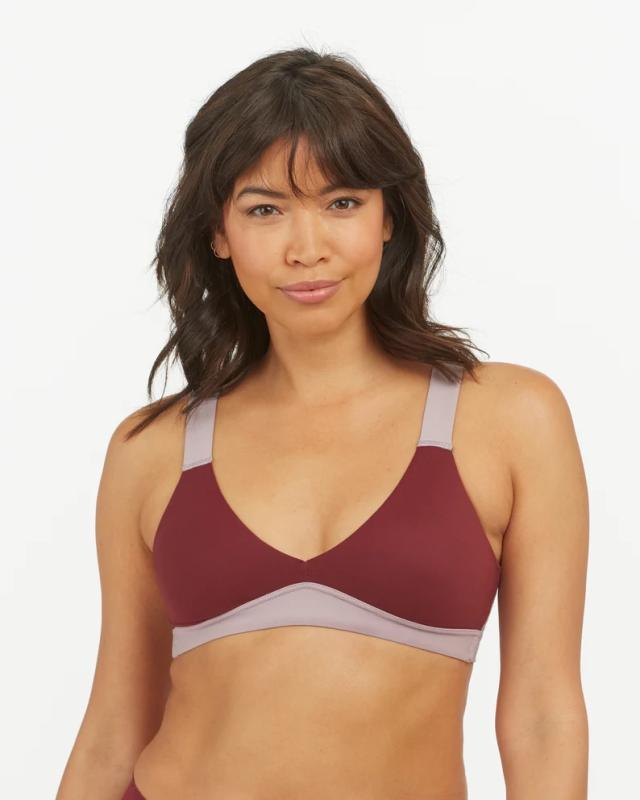 Spanx's Reversible Bra Is So Comfortable, You'll Forget You're Wearing One  at All - Yahoo Sports