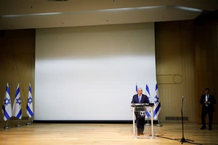 Israeli Prime Minister Benjamin Netanyahu delivers a statement at the Knesset, Israel's parliament, in Jerusalem December 19, 2018. REUTERS/Amir Cohen