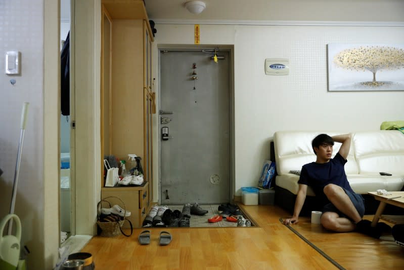 The Wider Image: No money, no hope: S. Korea's 'Dirt Spoons' turn against Moon