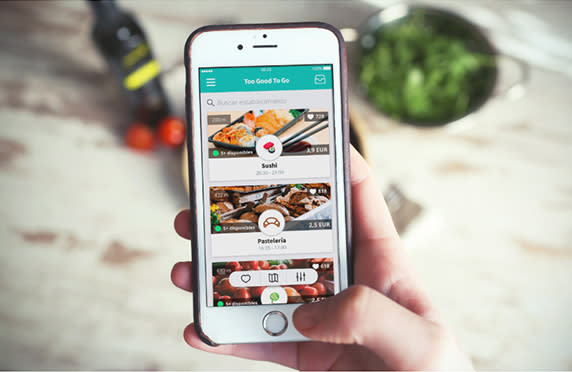 L’app occupa le prime posizioni negli store digitali degli smartphone e consente di compare cibo dai ristoranti che altrimenti andrebbe sprecato