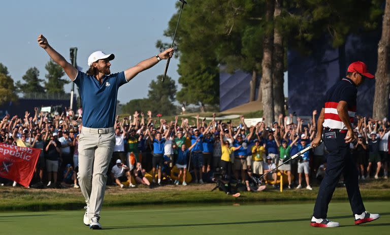 Tommy Fleetwood celebra la conquista de la Ryder Cup para Europa