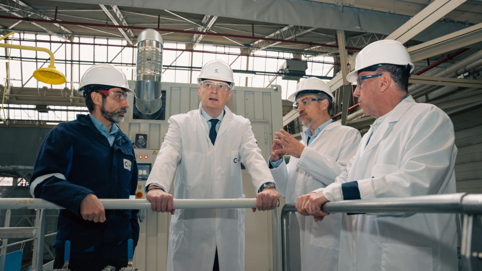 (l-r) Lionel Arras, Industrial Development Director at CARBIOS; M. Bruno Le Maire, Minister of Economy, Finance and Industrial and Digital Sovereignty; Emmanuel Ladent, CEO of CARBIOS; Philippe Pouletty, Founder of CARBIOS and Chairman of the Board