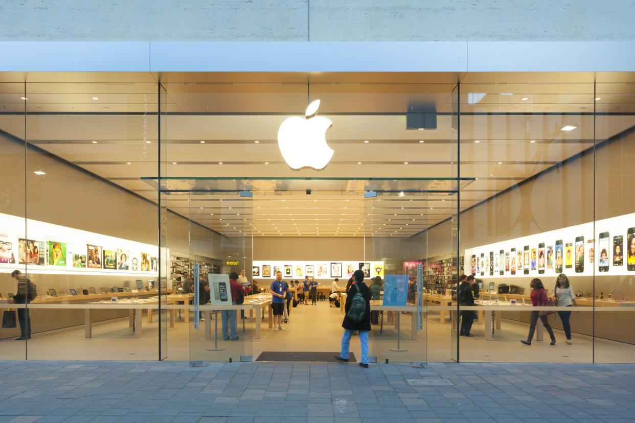 apple store exterior