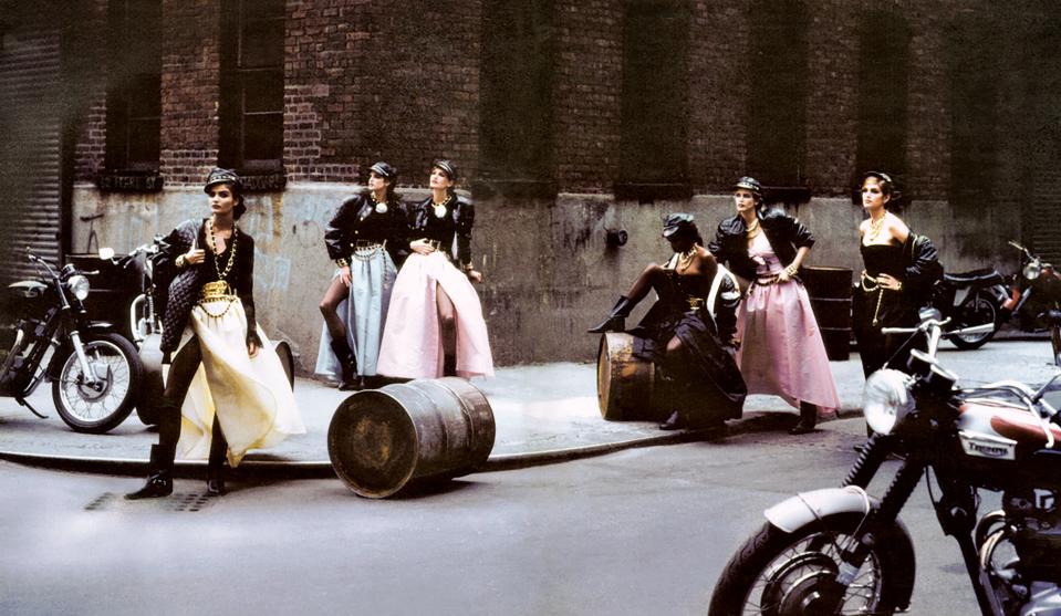 “Wild at Heart” with models, from left: Helena Christensen, Stephanie Seymour, Karen Mulder, Naomi Campbell, Claudia Schiffer, and Cindy Crawford