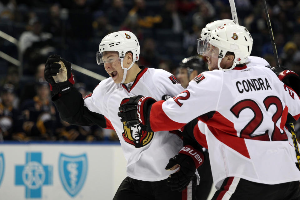 Ottawa Senators right wing Curtis Lazar (27) celebrates his third period goal with teammates against the Buffalo Sabres. (Timothy T. Ludwig-USA TODAY Sports)