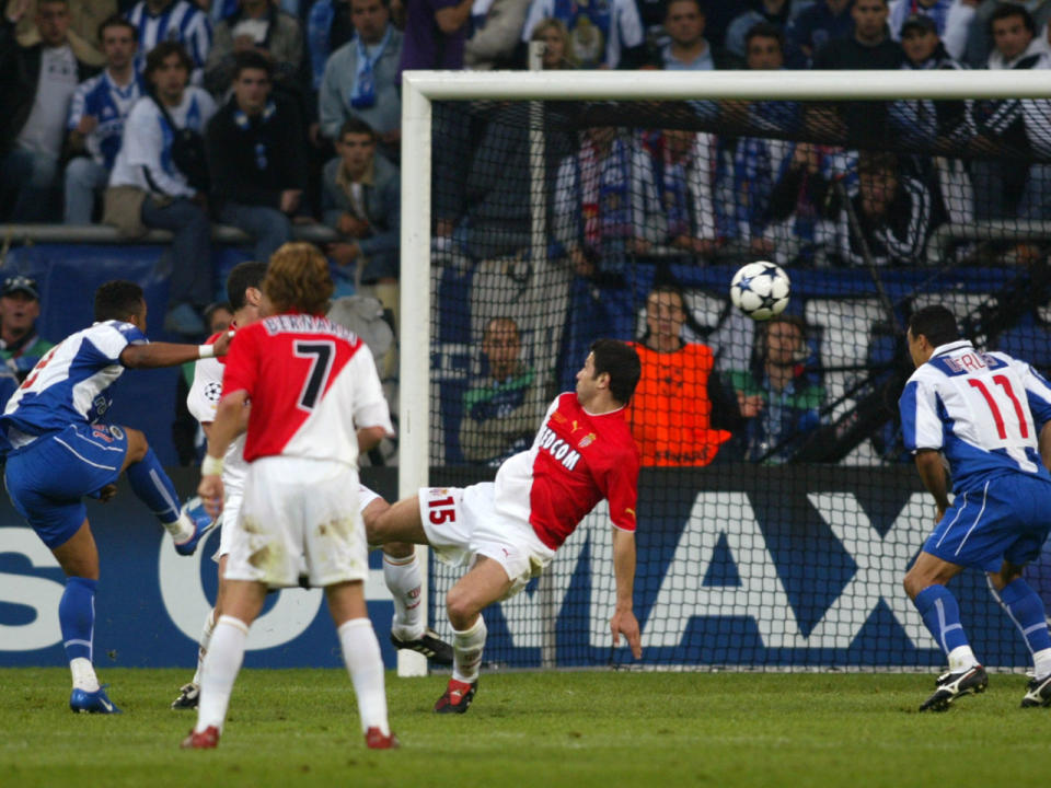 Der FC Porto führte 2004 ab der 39. Spielminute. Sein Gegner, der AS Monaco, kam bis zum Abpfiff nicht mehr ran und verlor 3:0. (Bild-Copyright: Martin Meissner/AP)