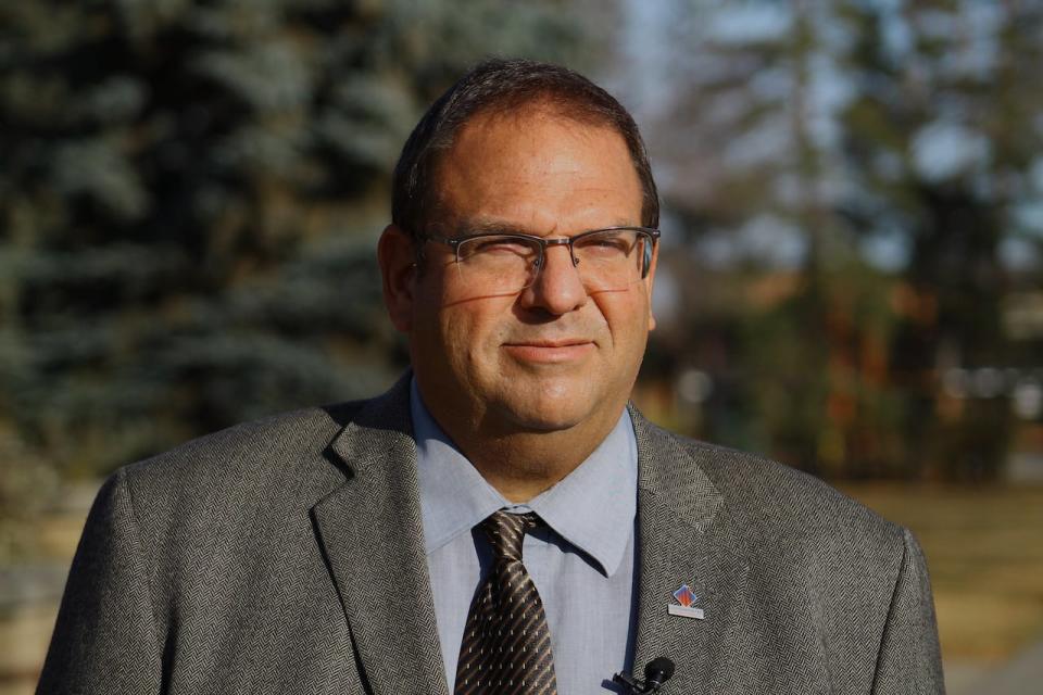 Lloydminster Mayor Gerald Aalbers says the proposal to reroute the VIA Rail passenger train could potentially help increase accessibility to over 120,000 potential customers and new tourists. 