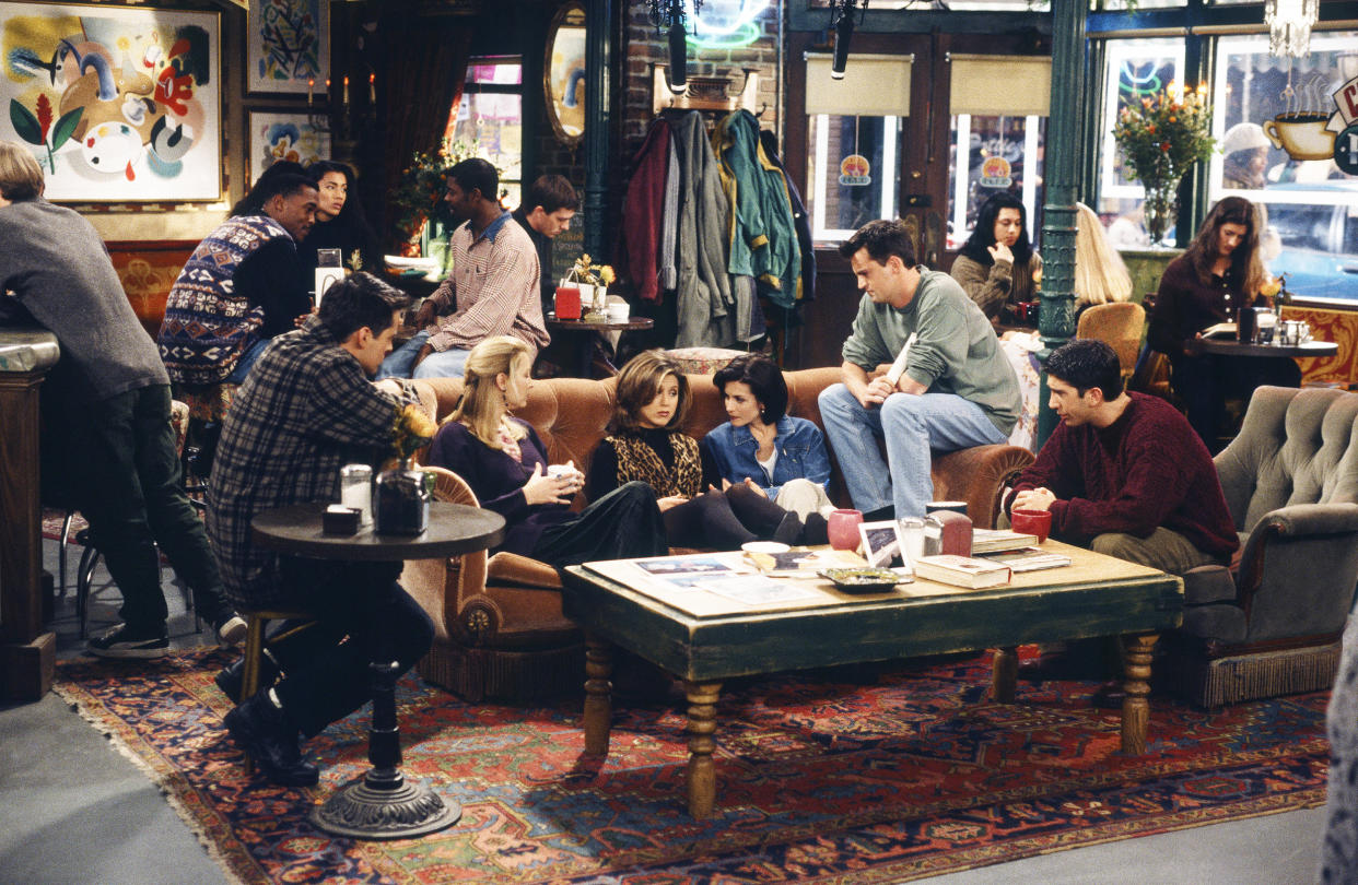 Matt LeBlanc, Lisa Kudrow, Jennifer Aniston, Courteney Cox, Matthew Perry, David Schwimmer. (Paul Drinkwater / NBCUniversal via Getty Images)