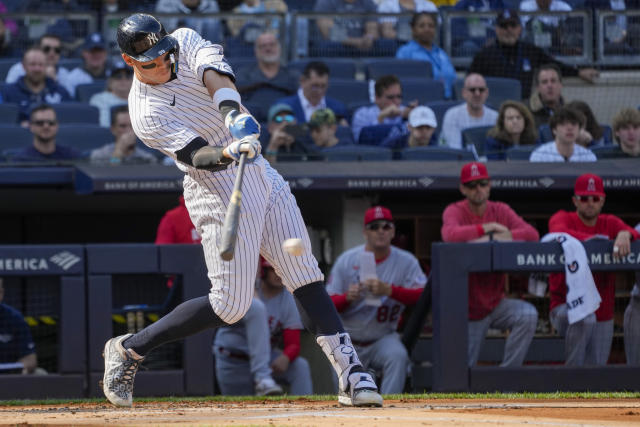 Rizzo shifts into high gear as Yanks top Angels