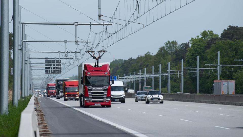 Das Bundesumweltministerium hat die fünf Kilometer lange Strecke zwischen Langen und Weiterstadt mit knapp 14,6 Millionen Euro finanziert. Foto: Silas Stein