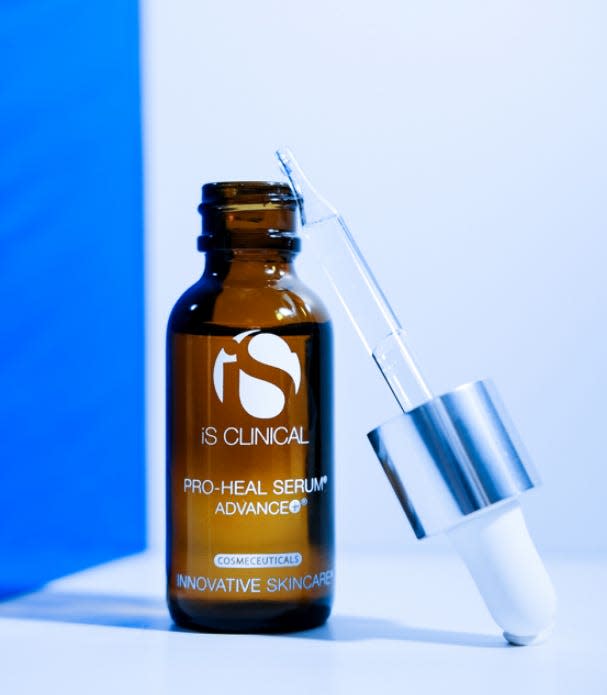 IS Clinical Pro-Heal Serum Advance