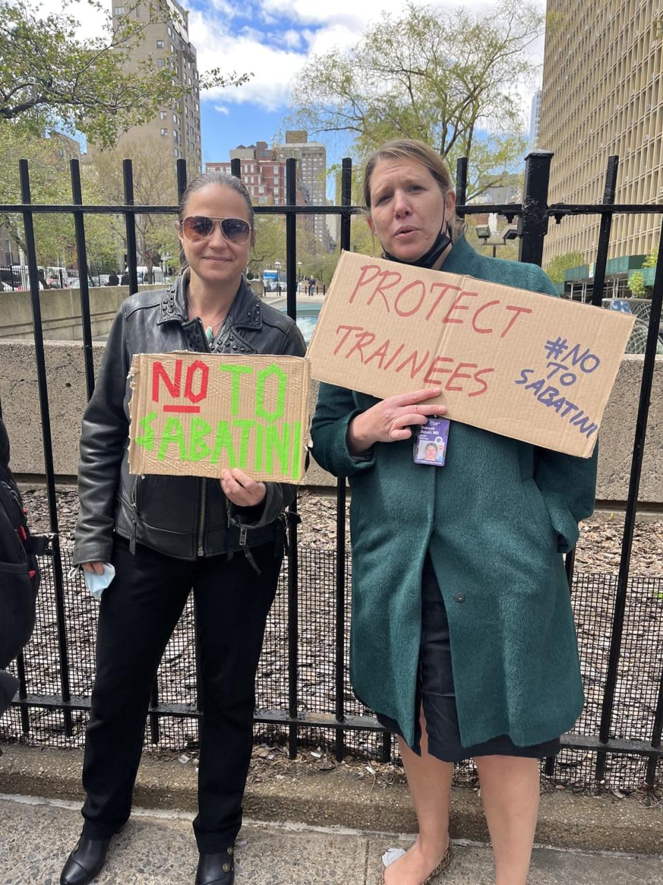 <div class="inline-image__caption"><p>Dr. Deborah DeLair (r) and Dr. Esther Adler.</p></div> <div class="inline-image__credit">Michael Daly/The Daily Beast</div>