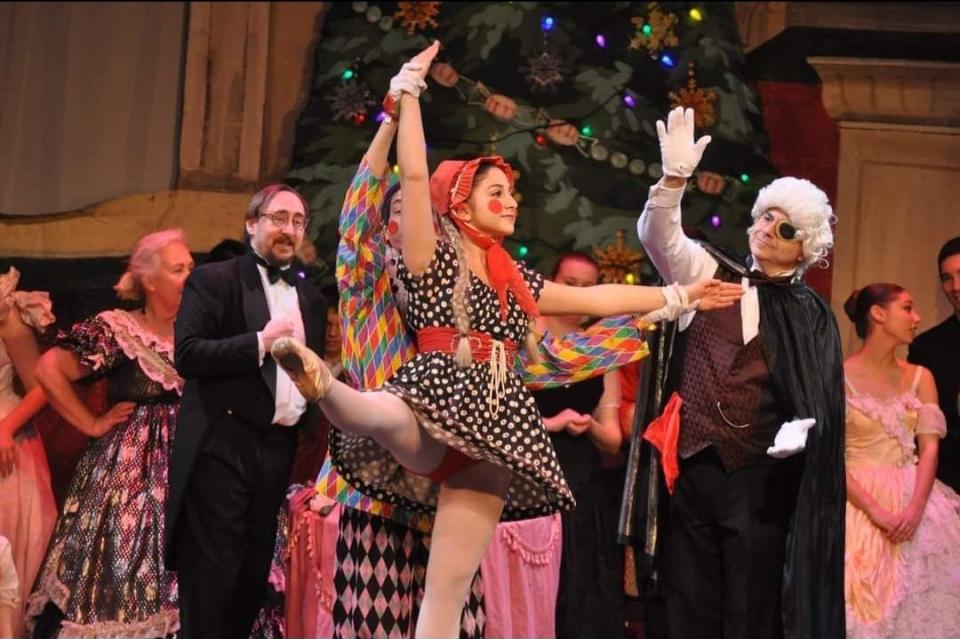 Performing Arts Ensemble presents "The Big Holiday Show" on Sunday in Middletown.