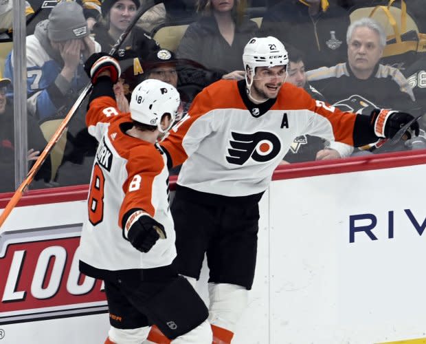 NHL: Penguins win high-scoring game over Flyers