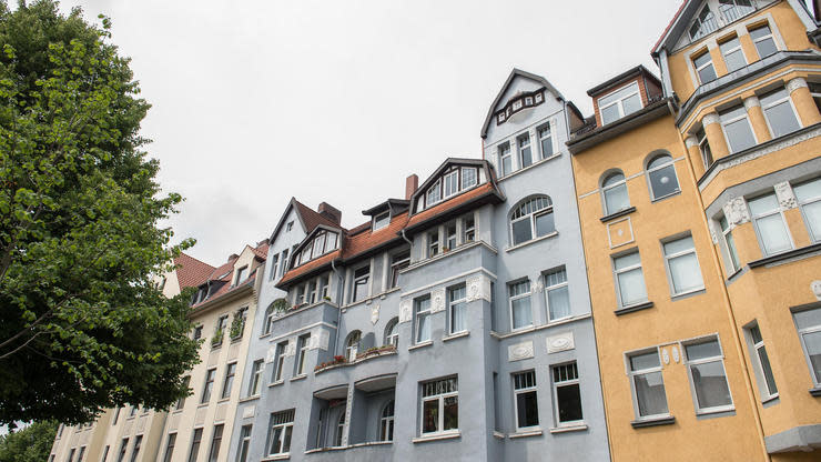 Die Preise für deutsche Immobilien scheinen nur eine Richtung zu kennen: nach oben. Doch das muss nicht immer so weitergehen. Eine aktuelle IW-Studie nennt drei mögliche Probleme für den Immobilienmarkt von morgen.