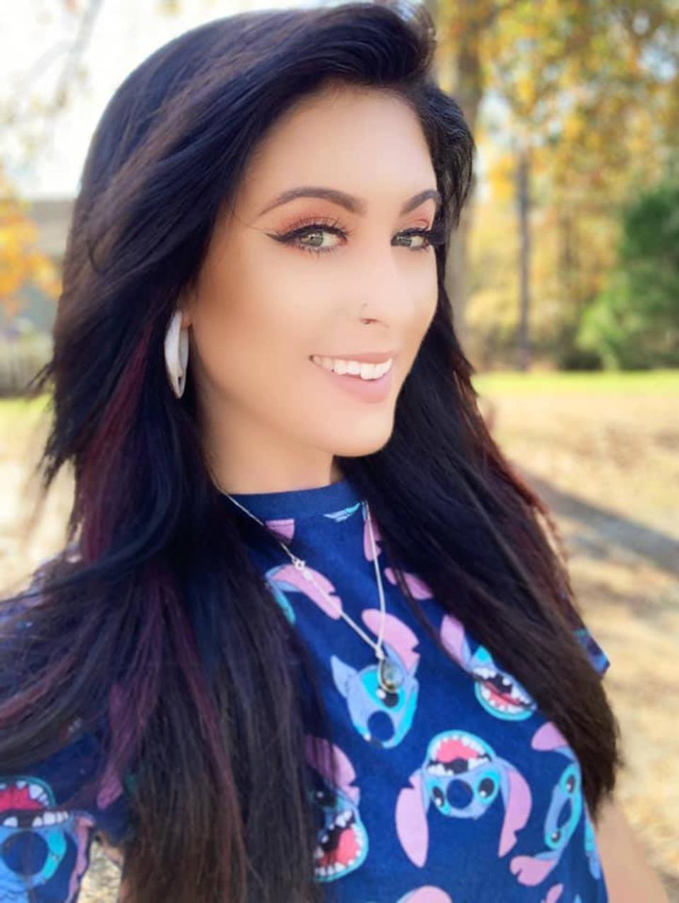 Jessica Meuse will perform Tuesday for the Joe Thomas Jr. Guitar Pull at Cloverdale Playhouse.