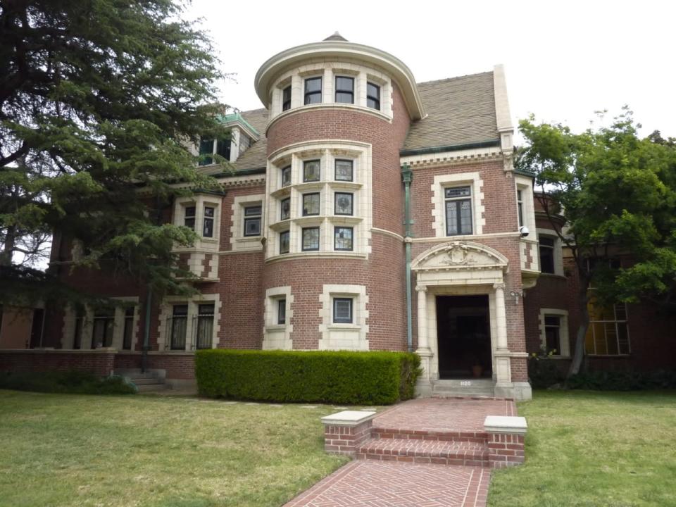 Season 1: The “Murder House”