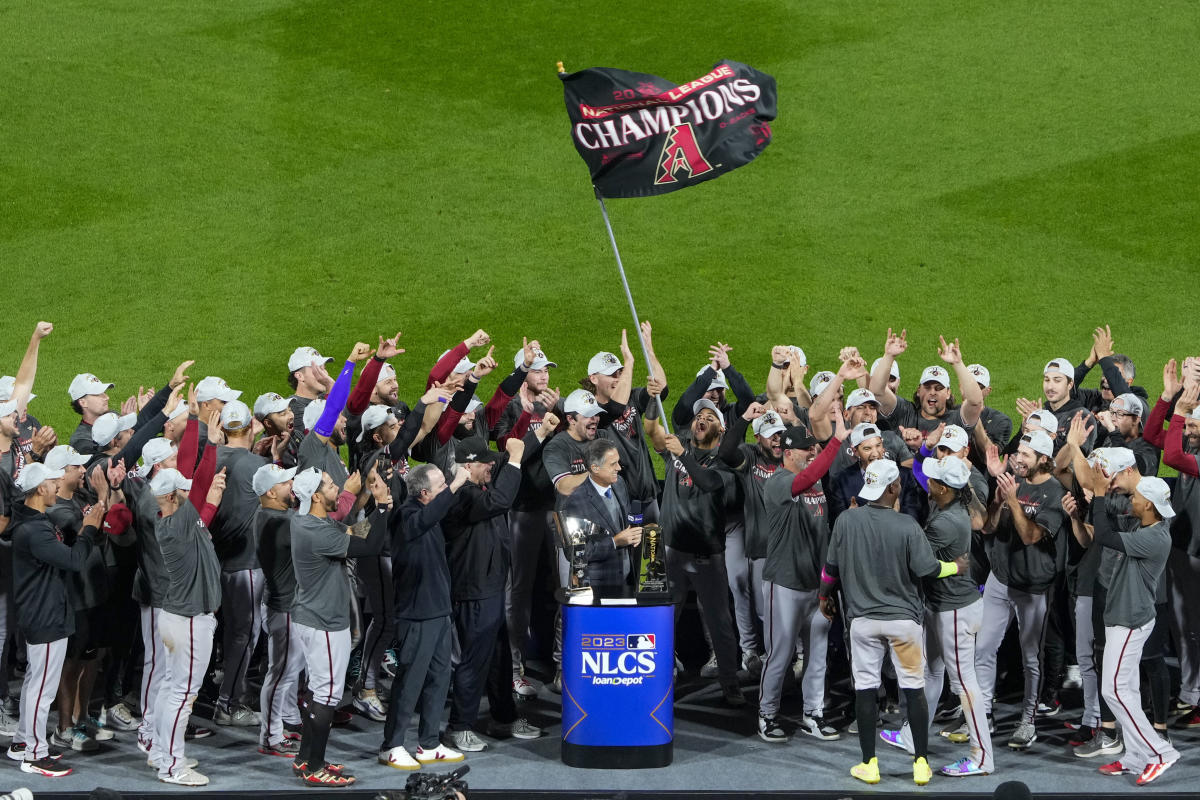 Where to get Philadelphia Phillies playoff shirts, gear after team clinches  wild card - CBS Philadelphia