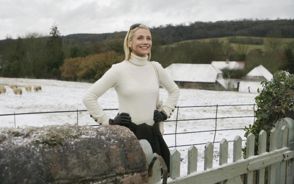 Cameron Diaz contemplates an English winter in the movie The Holiday - Alamy 