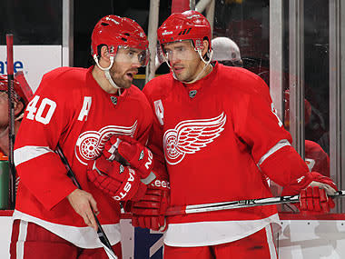 The Red Wings suddenly can't score, including offensive stars Henrik Zetterberg (L) and Pavel Datsyuk (R)