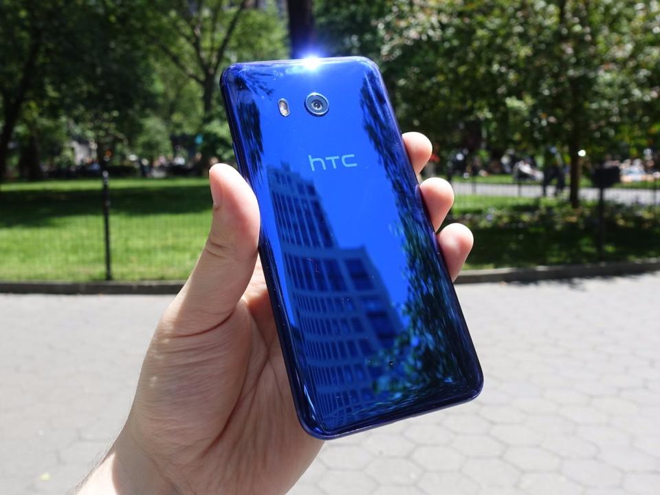 htc u11 1.JPG