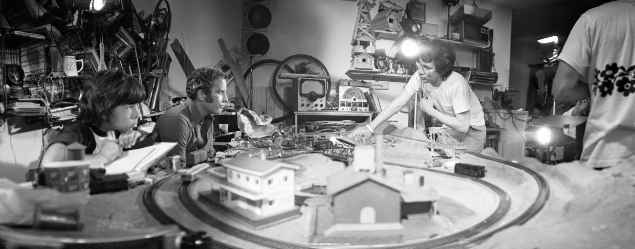 Dreyfus and Spielberg on the set of Close Encounters of the Third Kind. (Courtesy Insight Editions) 