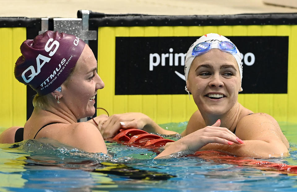 ADELAIDE, AUSTRALIA - MAY 18: Shayna Jack of Australia reacts and hugs Ariarne Titmus after finishing second in the Womens 100 Metre Freestyle Final during day one of the 2022 Australian Swimming Championships at SA Aquatic &amp; Leisure Centre on May 18, 2022 in Adelaide, Australia. (Photo by Quinn Rooney/Getty Images)