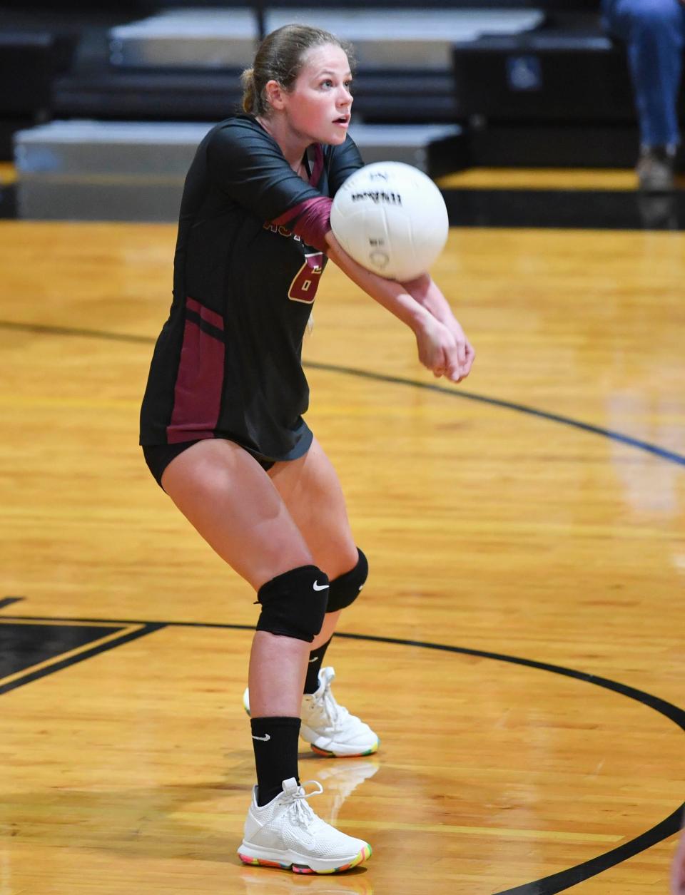 Astronaut’s Eliana Barnett bumps the ball during the match against Merritt Island for a match September 13, 2022. Craig Bailey/FLORIDA TODAY via USA TODAY NETWORK